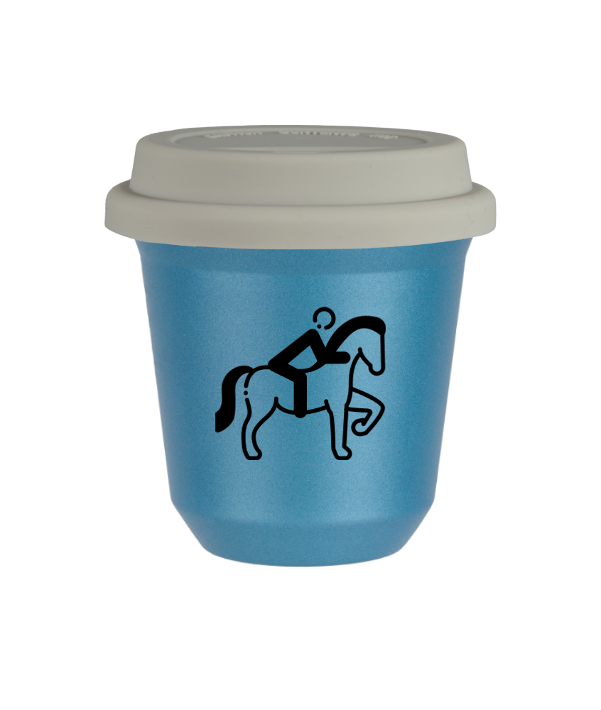 Kubek 80 ml BŁĘKITNY METALIC "Jeździectwo 2", z białą pokrywką Kubek 80 ml BŁĘKITNY METALIC "Jeździectwo 2", z białą pokrywką