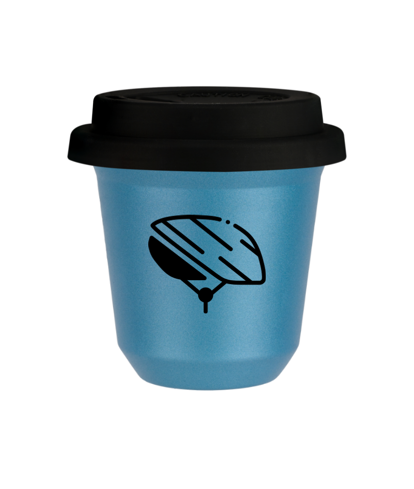 Kubek 80 ml BŁĘKITNY METALIC "Kask (czarny)", z czarną pokrywką