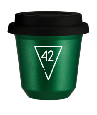 Kubek 150 ml ZIELONY METALIC "42 (biały)", z czarną pokrywką Kubek 150 ml ZIELONY METALIC "42 (biały)", z czarną pokrywką