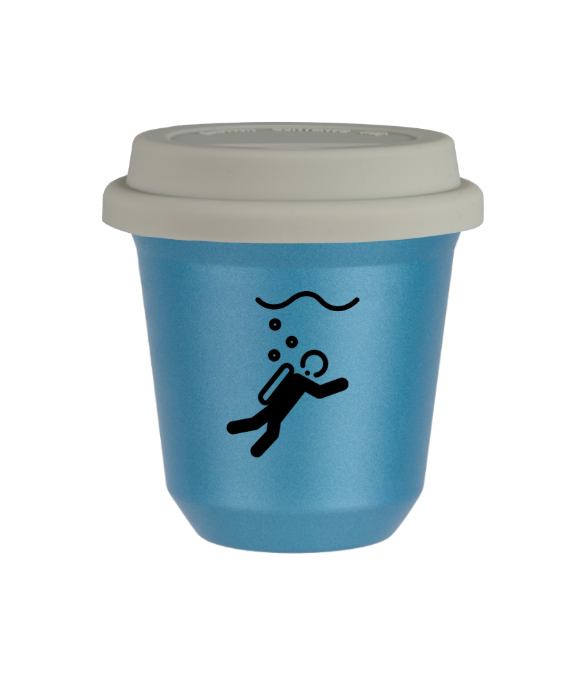 Kubek 150 ml BŁĘKITNY METALIC "Nurkowanie", z białą pokrywką