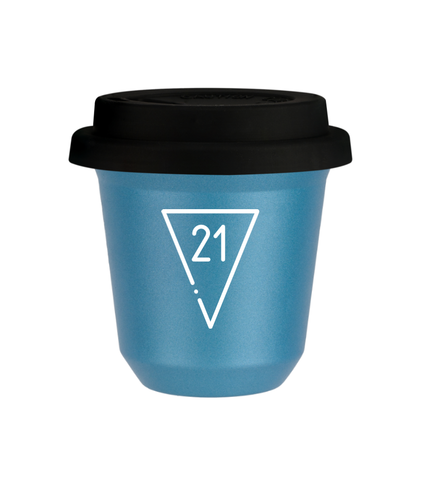 Kubek 80 ml BŁĘKITNY METALIC "21 (biały)", z czarną pokrywką