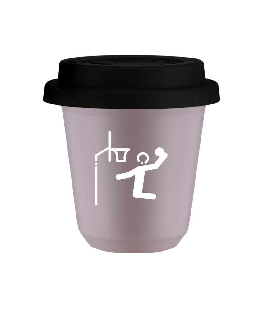 Kubek 240 ml LAWENDOWY "Koszykówka (biały)", z czarną pokrywką