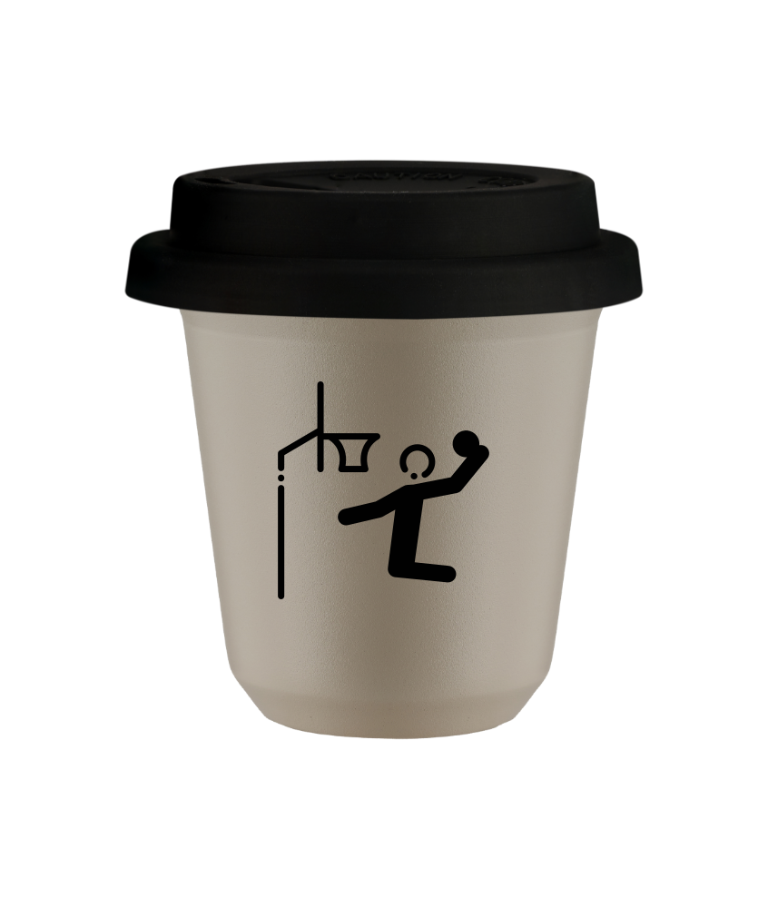 Kubek 150 ml BEŻOWY "Koszykówka", z czarną pokrywką