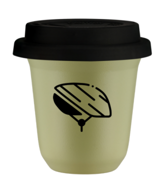 Kubek 240 ml PISTACJOWY "Kask", z czarną pokrywką Kubek 240 ml PISTACJOWY "Kask", z czarną pokrywką