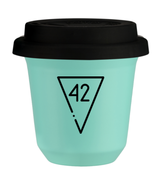 Kubek 150 ml TURKUSOWY "42 (czarny)", z czarną pokrywką Kubek 150 ml TURKUSOWY "42 (czarny)", z czarną pokrywką