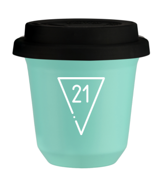 Kubek 150 ml TURKUSOWY "21 (biały)", z czarną pokrywką Kubek 150 ml TURKUSOWY "21 (biały)", z czarną pokrywką